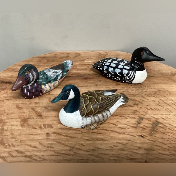 🟢 Vintage - Mallard Duck Decoy & Loon Duck Decoy - Solid Wood Crafted - Unique - Picture 2 of 15